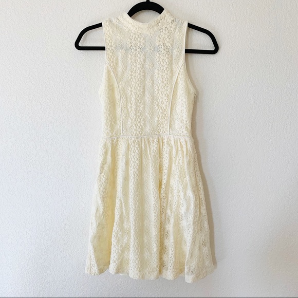 NWT F21 Cream Lace Dress - Picture 1 of 4